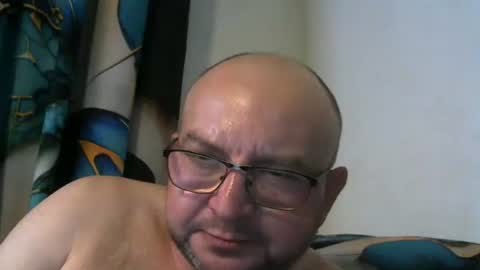 Snapshot of marcinlebda chatting on 11.03.25 marcinlebda online show from 11.03.25