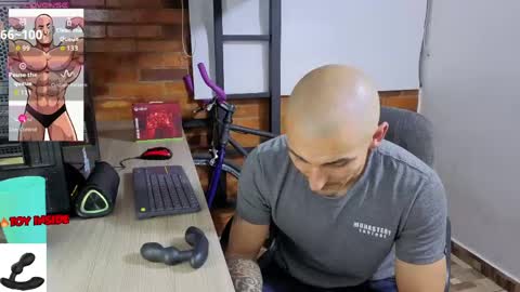 Snapshot of marckmuscle chatting on 04.27.26 Marck Independent model online show from 04.27.26
