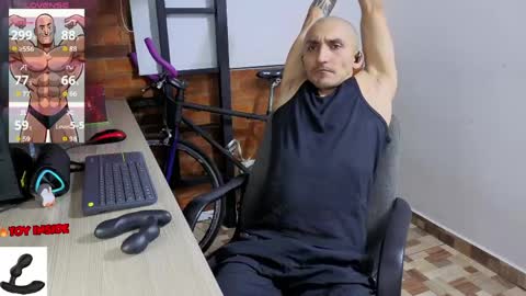 Snapshot of marckmuscle chatting on 04.28.26 Marck Independent model online show from 04.28.26