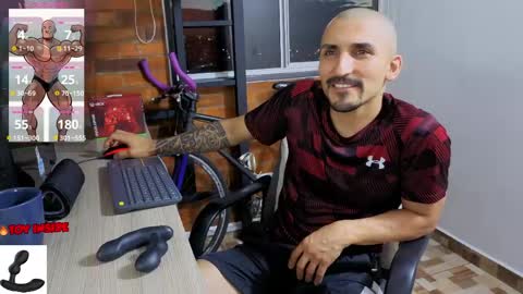 Snapshot of marckmuscle chatting on 05.27.26 Marck Independent model online show from 05.27.26