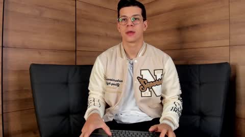 Marco Sullivan online show from 01.11.25