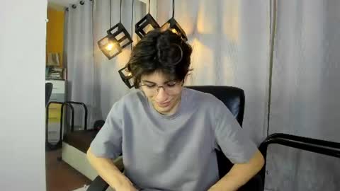 Snapshot of marcoviolet chatting on 06.27.26 marcoviolet online show from 06.27.26