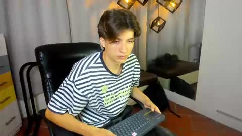 Snapshot of marcoviolet chatting on 07.09.26 marcoviolet online show from 07.09.26