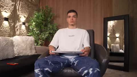 Marco and Ethan online show from 11.10.25