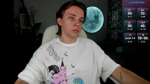 Snapshot of marcus_euphoria chatting on 09.09.25 Marcus online show from 09.09.25