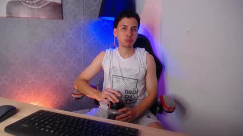 Marcus Hanks online show from 02.20.25