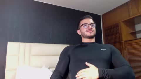 marcus_lafourt online show from 01.04.25