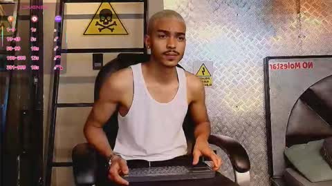 Snapshot of marcusrain_ chatting on 10.06.25 Marcus online show from 10.06.25