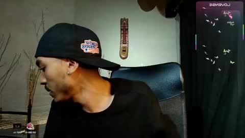 Snapshot of marcusrain_ chatting on 10.17.25 Marcus online show from 10.17.25
