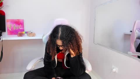 Snapshot of marfilastrom chatting on 12.30.24 marfilastrom online show from 12.30.24