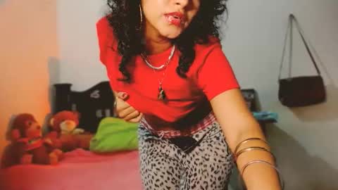 Snapshot of margareth_torres chatting on 10.22.25 Margareth online show from 10.22.25