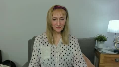 Snapshot of margaretmature chatting on 02.25.25 margaretmature online show from 02.25.25