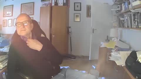 Snapshot of marginalie chatting on 12.15.24 marginalie online show from 12.15.24