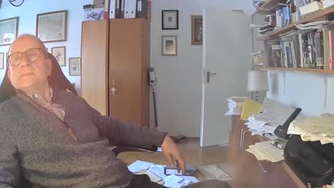 Snapshot of marginalie chatting on 01.18.25 marginalie online show from 01.18.25