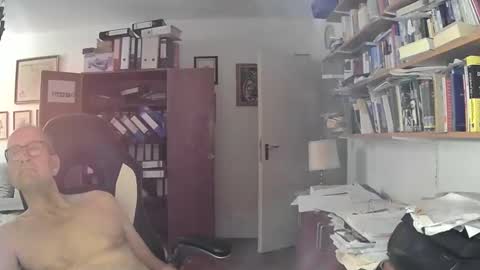 Snapshot of marginalie chatting on 09.28.25 marginalie online show from 09.28.25