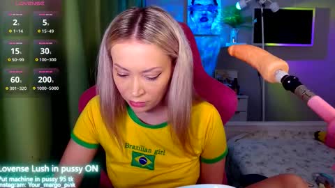 Snapshot of margohotty chatting on 10.31.25 Margo for you online show from 10.31.25