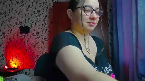 Snapshot of margosweet777 chatting on 12.21.25 margosweet777 online show from 12.21.25