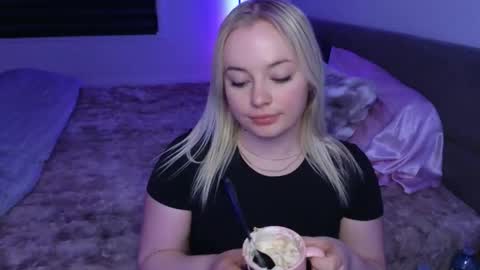 margot_robbie7 online show from 02.26.26