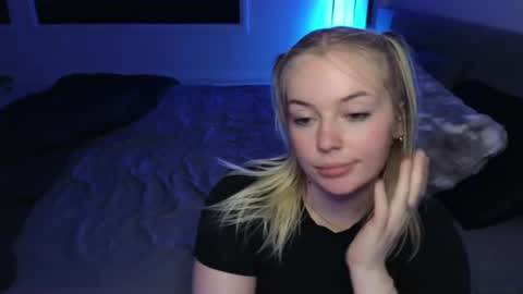 margot_robbie7 online show from 06.29.26