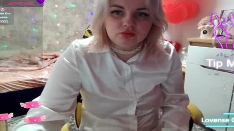 Mari online show from 02.24.25