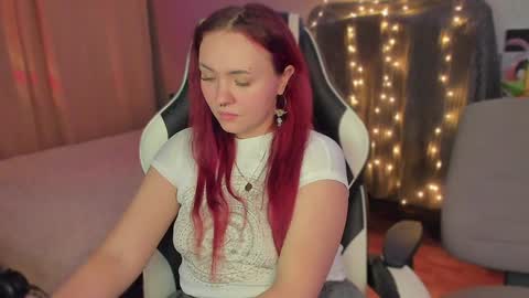 Snapshot of mari_kiku chatting on 12.15.24 Kiku and Marii - online show from 12.15.24