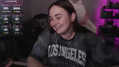 mari moore online show from 11.23.25