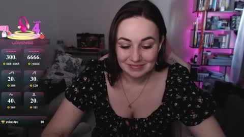 Snapshot of mari_moore7 chatting on 07.16.26 mari moore online show from 07.16.26
