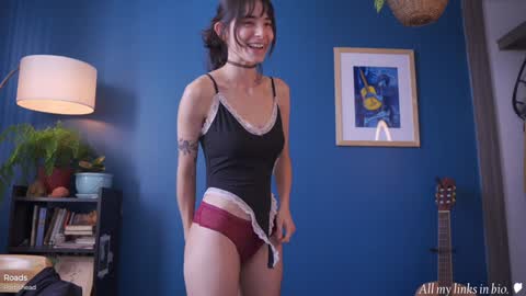 Alfonsina online show from 12.05.24