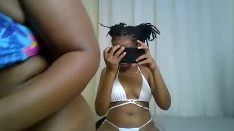 Snapshot of maria_dally chatting on 12.05.24 maria_dally online show from 12.05.24