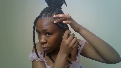 Snapshot of maria_dally chatting on 12.10.24 maria_dally online show from 12.10.24