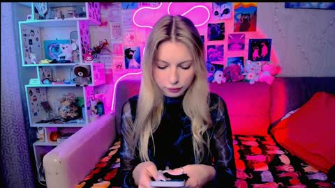 Snapshot of maria_hunt chatting on 01.17.25 Maria online show from 01.17.25