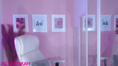 Snapshot of maria_jones chatting on 12.19.24  Instagram soymj01 online show from 12.19.24