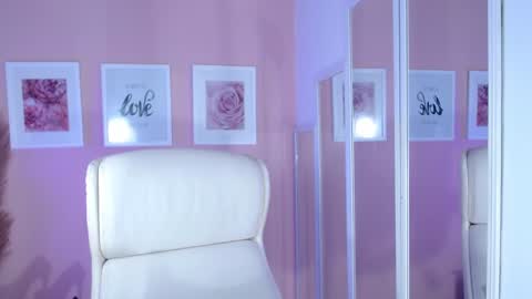 Snapshot of maria_jones chatting on 12.28.24  Instagram soymj01 online show from 12.28.24