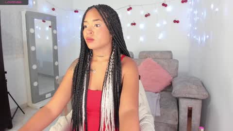 V A N E S S A  online show from 12.26.24