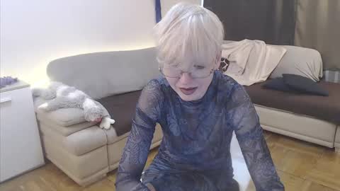 Mari online show from 04.20.26