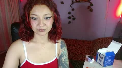 Snapshot of mariaajuana_ chatting on 09.22.25 mariaajuana_ online show from 09.22.25