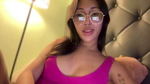 Snapshot of mariafatale_00 chatting on 01.26.25 Maria online show from 01.26.25