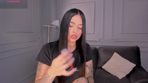 MARIA HERRERA  online show from 11.30.25