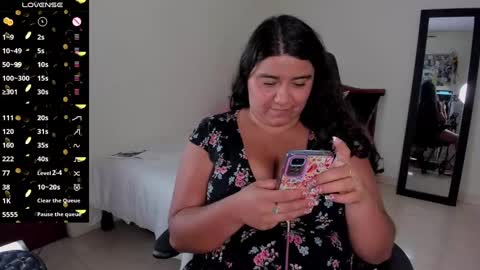 Snapshot of mariamcastillo chatting on 01.17.25   Mariam Castiblanco online show from 01.17.25
