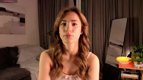 My name is Molly this is my first day online show from 04.18.26