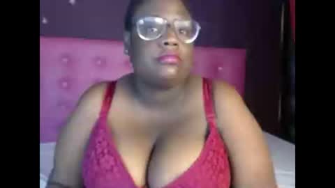 mariamsmith1 online show from 02.04.25