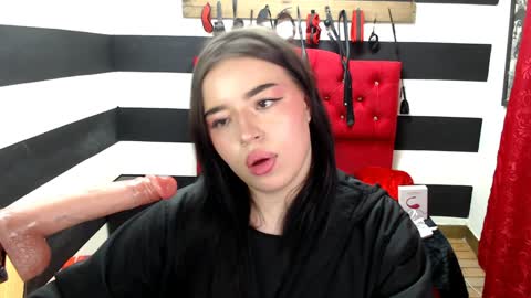 Marian online show from 02.04.25