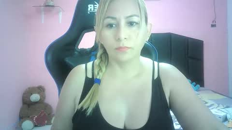 mariana995649 online show from 01.14.26
