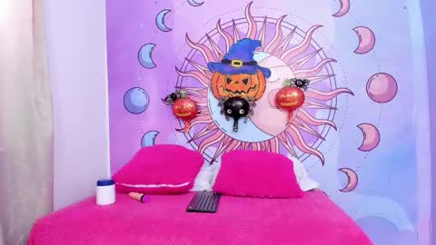 mariana_16_ online show from 10.27.25