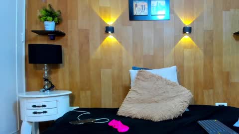 Mariana Angel online show from 01.15.25