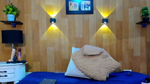 Mariana Angel online show from 02.06.25