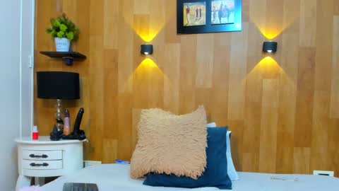 Mariana Angel online show from 02.21.25