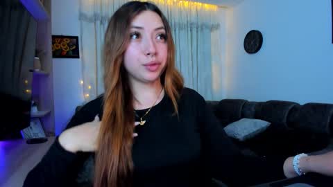 Snapshot of mariana_castro9 chatting on 11.07.25 Mariana Castro online show from 11.07.25