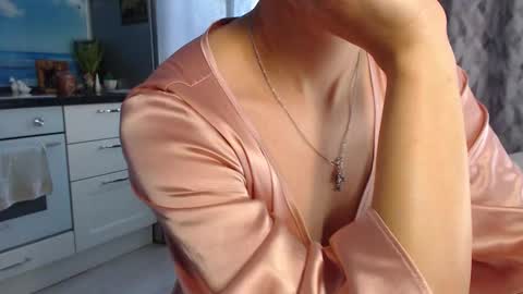 MarianaMur online show from 10.17.25