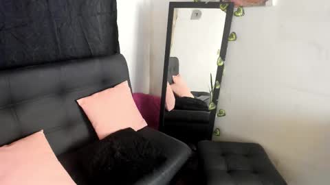 Mariana online show from 10.03.25